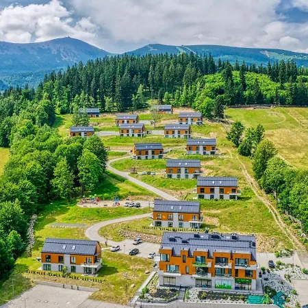 Hillside Vip Residence II - Domki Przy Wyciagu - By Royal Aparts Karpacz Exterior photo